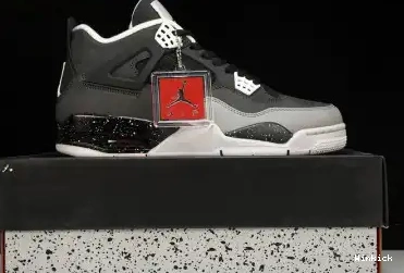 4 RETRO FQ8138-002 AIR FEAR JORDAN 0528